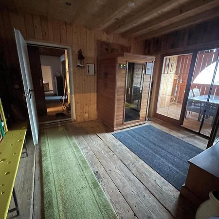 Upcycling Appartement Fischl - Nachhaltig Und Kreativ Wohnen Fuer Gross Und Klein Jenbach Bagian luar foto