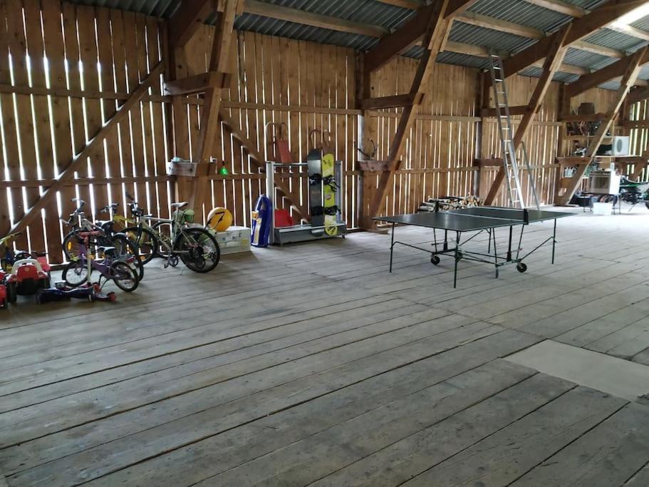 Upcycling Appartement Fischl - Nachhaltig Und Kreativ Wohnen Fuer Gross Und Klein Jenbach Bagian luar foto